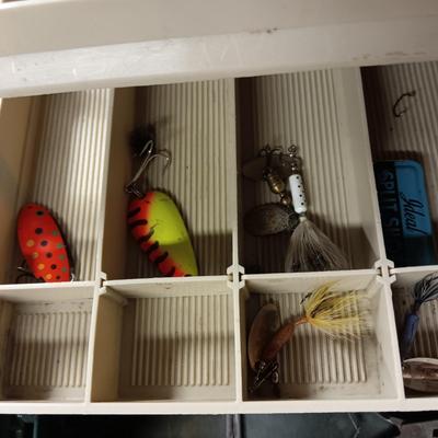 3 TIER SHELF TACKLE BOX AND A VARIETY OF TACKLE