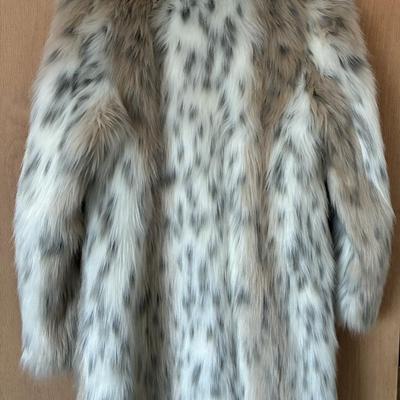 New Donna Salyers Fabulous Faux Fur Coat Snow Lynx Small
