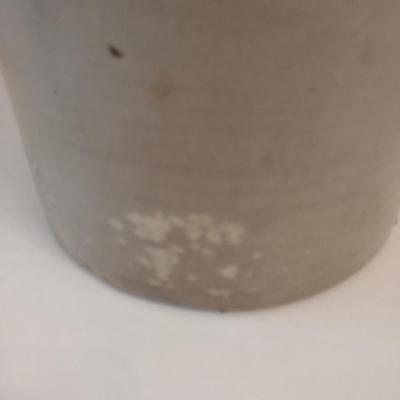 W. Roberts Binghamton, NY Stoneware Crock