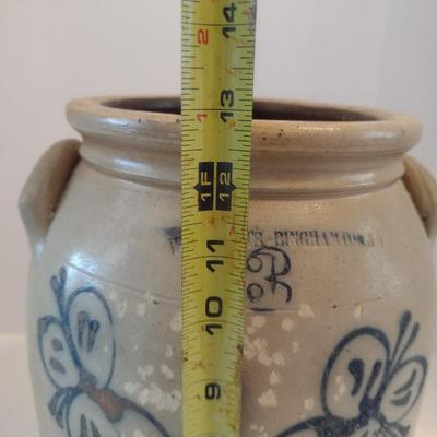 W. Roberts Binghamton, NY Stoneware Crock