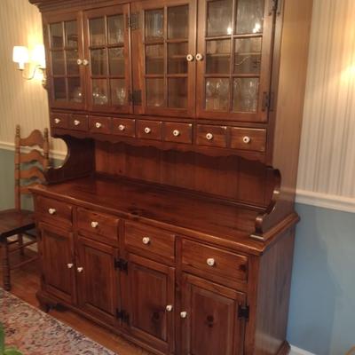 Ethan Allen Solid Wood Dining Room Hutch Buffet- Approx 59" Long