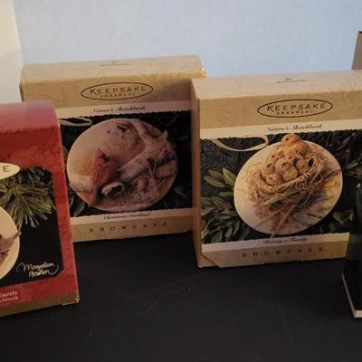 Sale Photo Thumbnail #118: 1995-1999 Hallmark Ornaments Designed by Marjolein Bastin, Sharon Pike (Miniature Ornament)