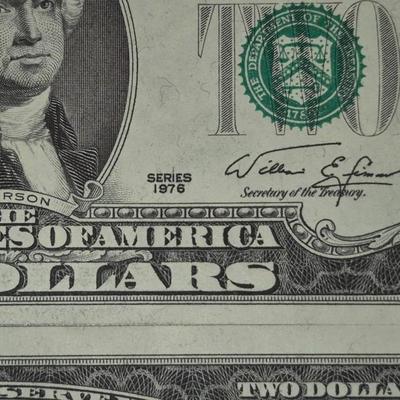 Sale Photo Thumbnail #146: (4) Consecutive Serial Number $2 Bills 1976