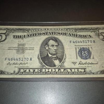 Sale Photo Thumbnail #156: 1953A $5 Silver Certificate Error   no 'IN GOD WE TRUST' on back