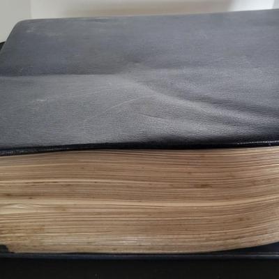 Sale Photo Thumbnail #194: The History Of America In Stamps Postal Commemorative Society 
(75 Pages)