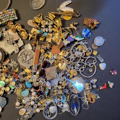 Sale Photo Thumbnail #268: Craft Lot (3lbs6.5ozs)