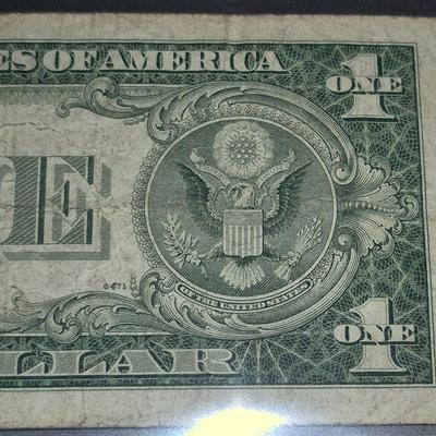 Sale Photo Thumbnail #306: 1935 G $1 Silver Certificate, no "in god we trust" motto on back