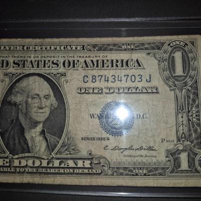 Sale Photo Thumbnail #303: 1935 G $1 Silver Certificate, no "in god we trust" motto on back