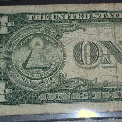 Sale Photo Thumbnail #307: 1935 G $1 Silver Certificate, no "in god we trust" motto on back