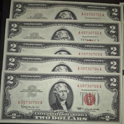 Sale Photo Thumbnail #311: (10) Consecutive 1963 RED SEAL $2 bills, these bills are very crisp and in great condition.