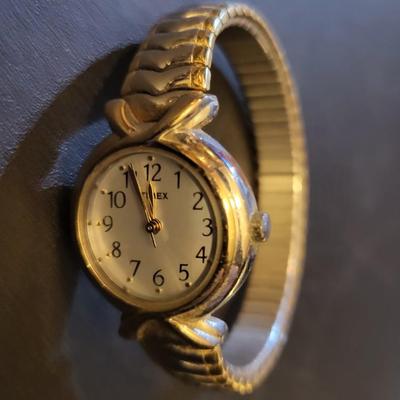 Sale Photo Thumbnail #342: Timex Watches (Untested Needs Batteries)