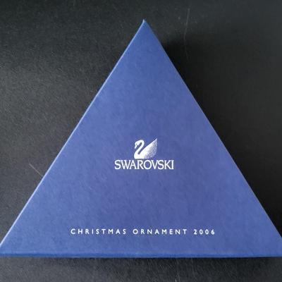 Sale Photo Thumbnail #541: 2006 Swarovski Snowflake Christmas Ornament