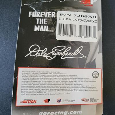 Sale Photo Thumbnail #768: Dale Earnhardt Jr AP Action & Winners Circle ( has crease on top of package as pictured)