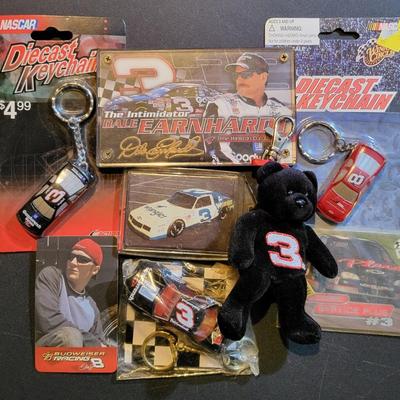 Sale Photo Thumbnail #862: Dale Earnhardt Mini Plaque & Keychains