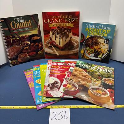 Taste of Home Cookbook Lot