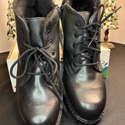 New Men’s Martino Leather Boots Size 12 Double Wide