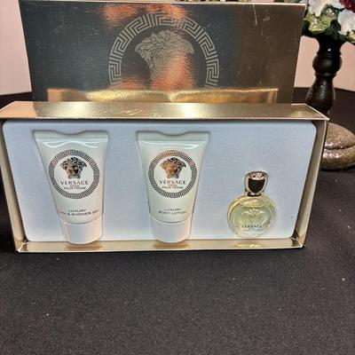 Versace Eros Pour Femme 3 Pc Gift Set