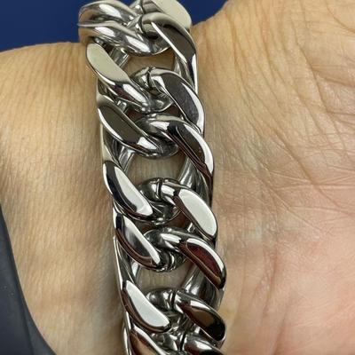 New Invicta Men’s Stainless Steel Bracelet