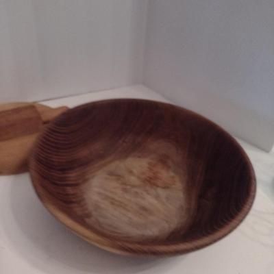 Collection of Kitchen Ware- Banana Hanger, Fruit Bowl, Granite Platform