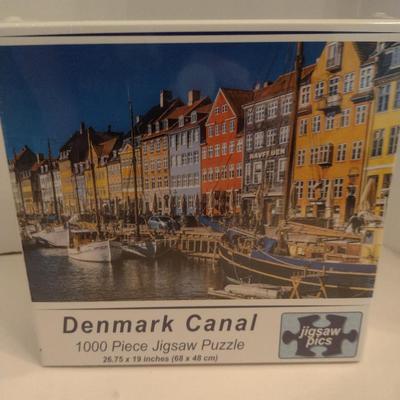 Pair of Jigsaw Puzzles- New in Package- 1000 Pieces Each