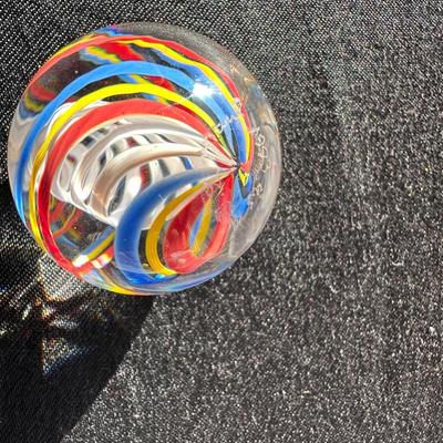 SIGNED HANDBLOWN SHRUNKEN WHITE LATTICINO SWIRL WITHIN MULTICOLORED RIBBONS