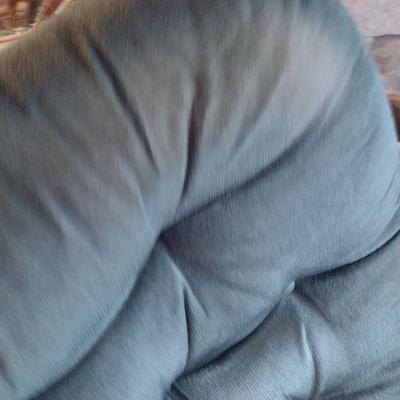 Med-Lift Wide Lift Chair with Battery Backup