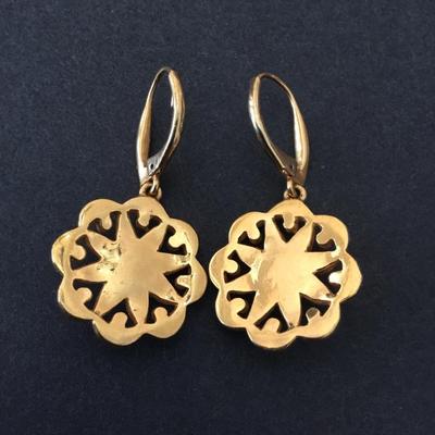 Beautiful very nice gold toned, crystal rhinestone, faux pearl dangle earrings