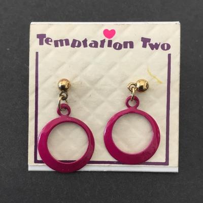 Vintage, fuchsia pink earrings