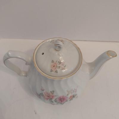 Sadler Porcelain Tea Pot