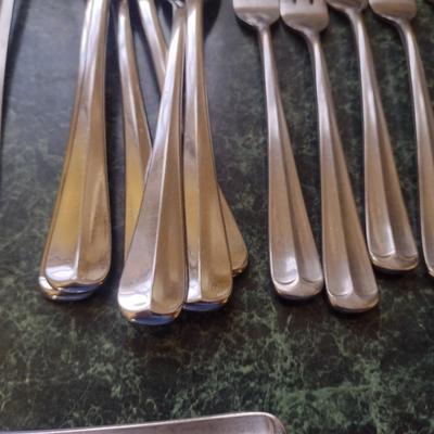 Stainless Steel Flatware- Assorted Makers- Approx Pieces