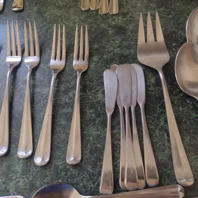 Stainless Steel Flatware- Assorted Makers- Approx Pieces