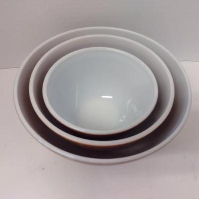 Pyrex Nesting Bowls- Three Pieces- Woodland Pattern