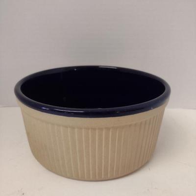 The Great American Stoneware Factory Souffle Dish