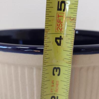 The Great American Stoneware Factory Souffle Dish