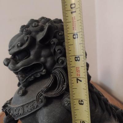 Pair of Hollow Resin Foo Dragon/Dogs