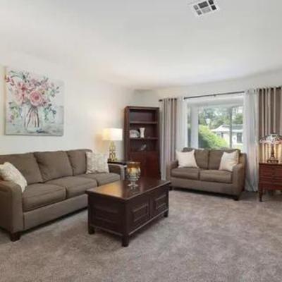 Sale Photo Thumbnail #7