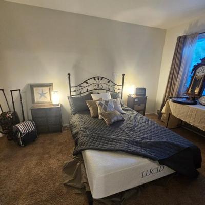 Sale Photo Thumbnail #289