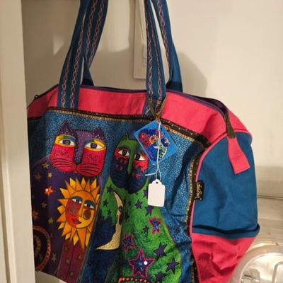 Sale Photo Thumbnail #309