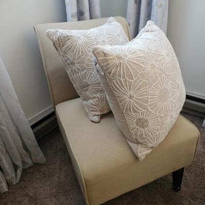 Sale Photo Thumbnail #328