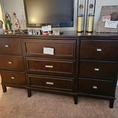 Sale Photo Thumbnail #337