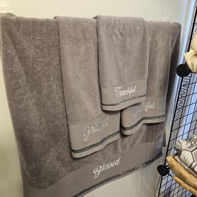 Sale Photo Thumbnail #354