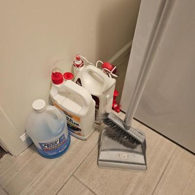 Sale Photo Thumbnail #367