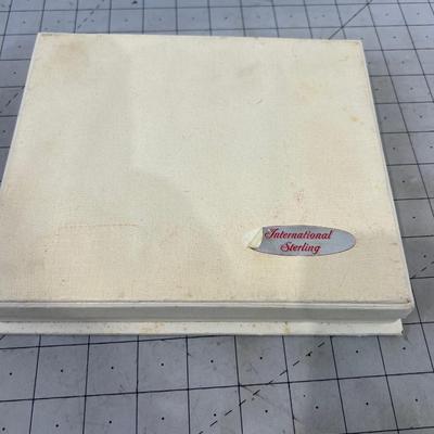 Set of 6 Hallmark Knives, in Case