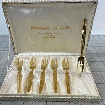 Set of (6) 18 K Gold Plated Dessert Forks In Case. 