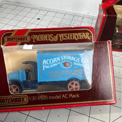 Models of Yesteryear by Matchbox (4) NEW trucks 