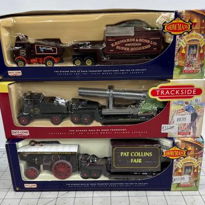 New in Package (3) Showman's Circus Trucks, Collectible  