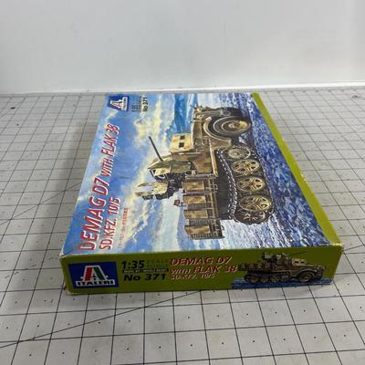 1/35Th Scale Armored Vehicle  ITALERI New Unbuild