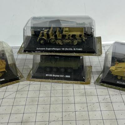 Mixed Selection (4) Military Vehicles 