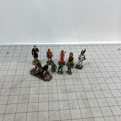 Historical Figurines Leed and Plastic 