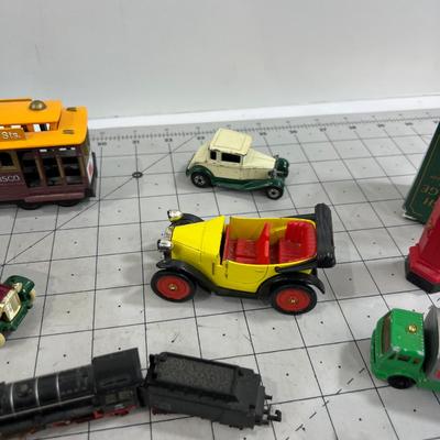 Loose Die Cast Vehicles, Mostly English 